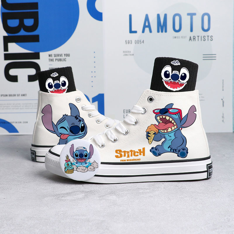 Chaussures Stitch mange une glace